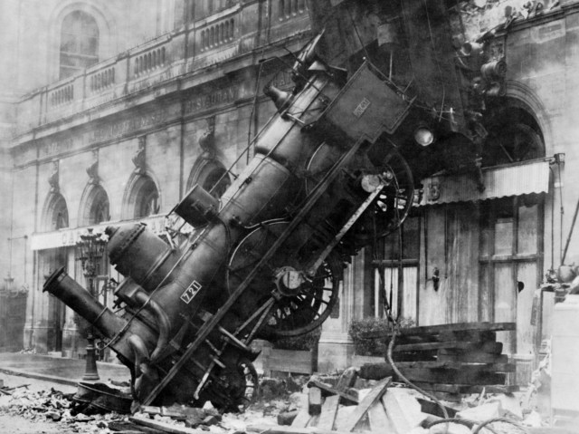 1895-accident-black-and-white-73821.jpg